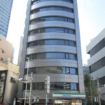 【名駅ＴＫビル】3階26.31坪 西区牛島町、１階コンビニ入居の重厚感のある美観ビル