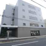 【メイフィス金山西ビル】5階65.56坪 中区正木３丁目、重厚感のある外観のオフィスビル