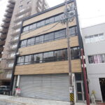 【サンシャイン大垣駅南】2階16.80坪 大垣市郭町東2丁目、フルリノベーション中のフリースペース付お値打ちビル