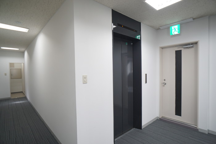 エレベーター エレベーター