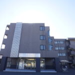 【ヴァンヴェール名古屋】1階92.66坪 中村区岩塚町、駐車場6台付、内装のお洒落な居抜き事務所