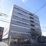 【MATSUBARA 328 Building】5階59.50坪 中区松原３丁目、1階郵便局入居の共用部にゆとりのある大型ビル