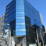 【いちご錦ビル】4階19.18坪 中区錦１丁目、リニューアル済みガラス張りの映えるビル